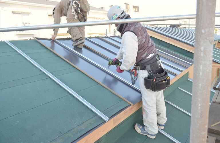 自社施工で安心 | 茨城の太陽光ならOZ電設